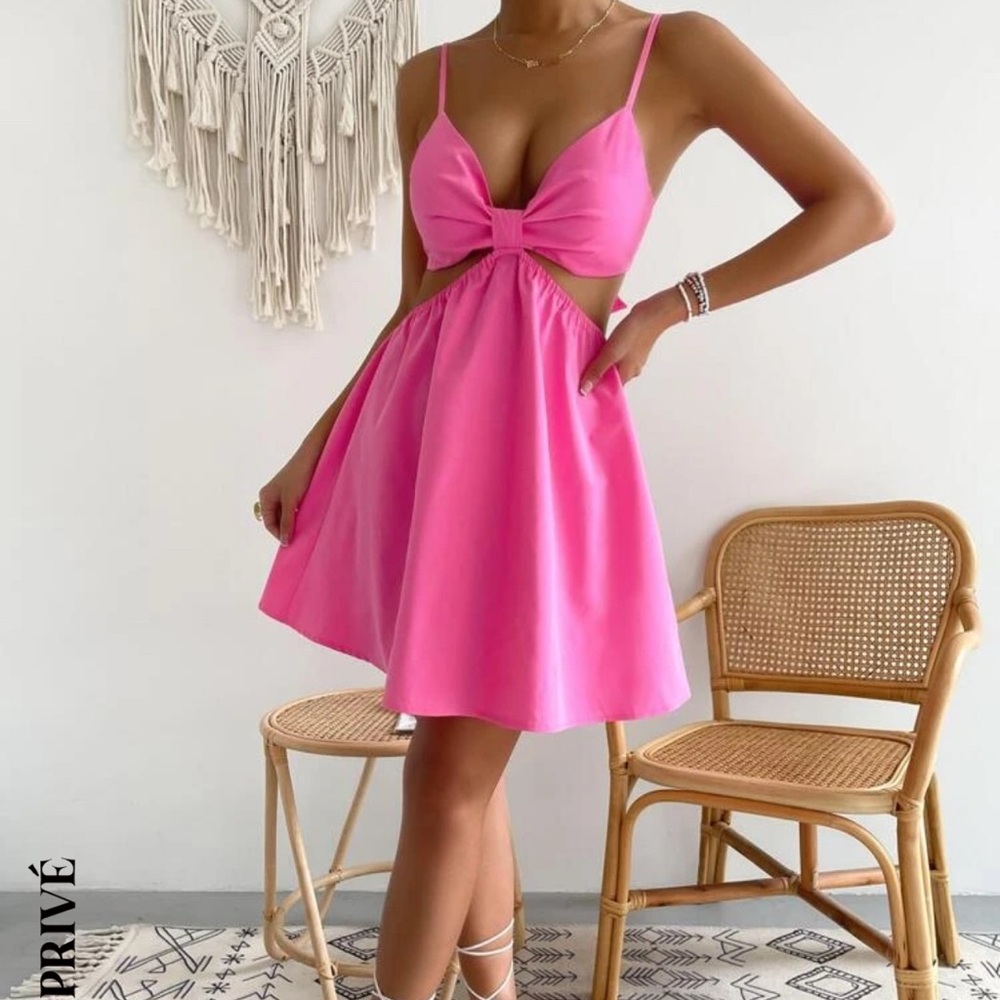 Pink cutout backless dress